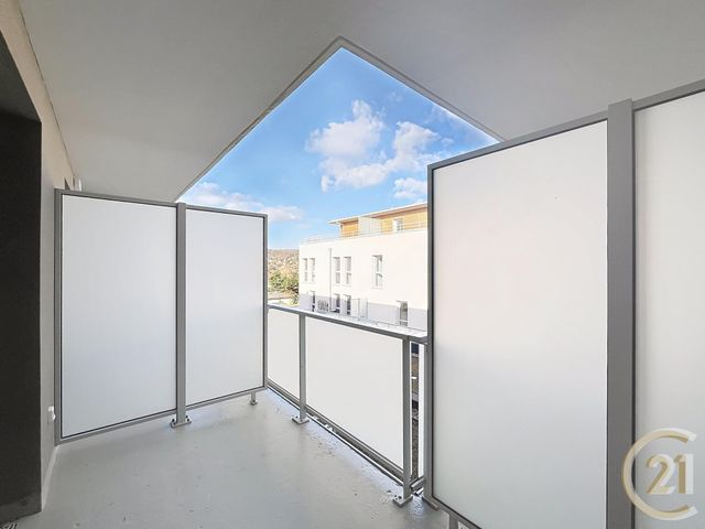 Appartement &agrave; louer - 2 pi&egrave;ces - 41,72 m2 - Deville Les Rouen - 76 - HAUTE-NORMANDIE