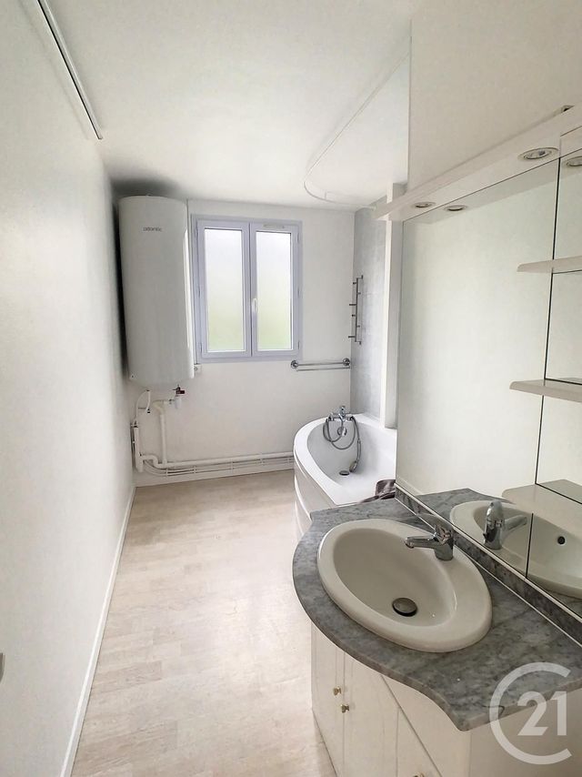 Appartement F3 &agrave; louer - 3 pi&egrave;ces - 53,67 m2 - Rouen - 76 - HAUTE-NORMANDIE