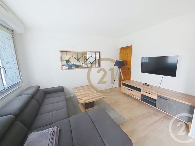 Appartement F4 &agrave; louer - 4 pi&egrave;ces - 75,08 m2 - Deville Les Rouen - 76 - HAUTE-NORMANDIE
