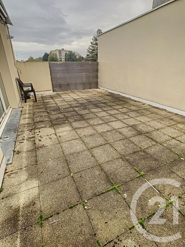 Appartement Duplex &agrave; louer - 3 pi&egrave;ces - 70,16 m2 - Deville Les Rouen - 76 - HAUTE-NORMANDIE