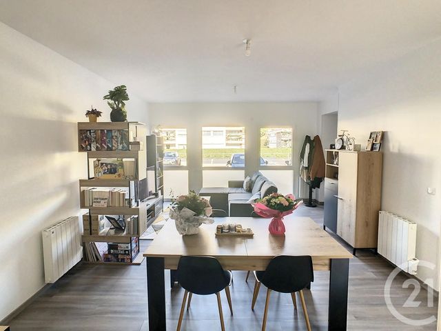 Appartement F2 &agrave; louer - 2 pi&egrave;ces - 68,15 m2 - Deville Les Rouen - 76 - HAUTE-NORMANDIE