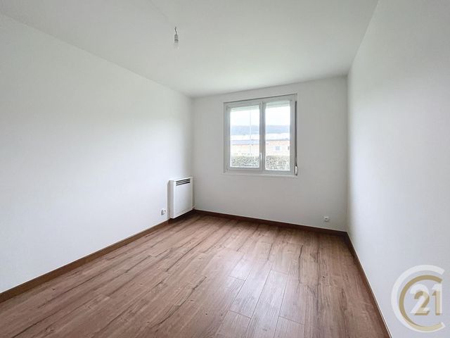 Appartement F4 &agrave; louer - 4 pi&egrave;ces - 65,02 m2 - Deville Les Rouen - 76 - HAUTE-NORMANDIE