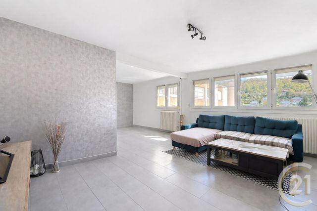 Appartement F3 bis &agrave; vendre - 4 pi&egrave;ces - 80,55 m2 - Deville Les Rouen - 76 - HAUTE-NORMANDIE