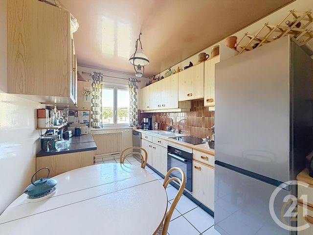 Appartement F5 &agrave; vendre - 5 pi&egrave;ces - 92,54 m2 - Deville Les Rouen - 76 - HAUTE-NORMANDIE