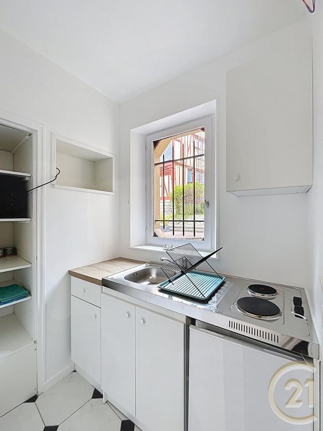 Appartement F1 &agrave; louer - 1 pi&egrave;ce - 25,33 m2 - Rouen - 76 - HAUTE-NORMANDIE