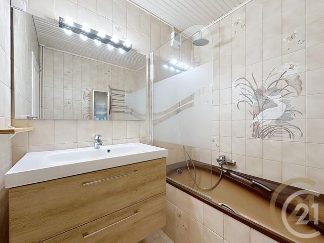 Appartement F3 &agrave; vendre - 3 pi&egrave;ces - 66,15 m2 - Deville Les Rouen - 76 - HAUTE-NORMANDIE