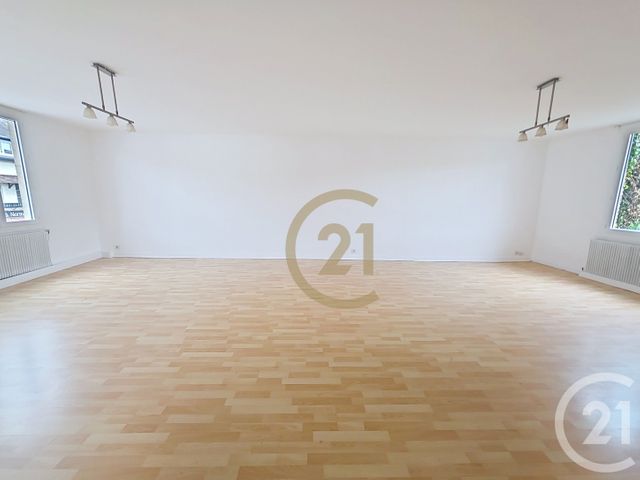 Appartement F5 &agrave; louer - 5 pi&egrave;ces - 139,27 m2 - Malaunay - 76 - HAUTE-NORMANDIE