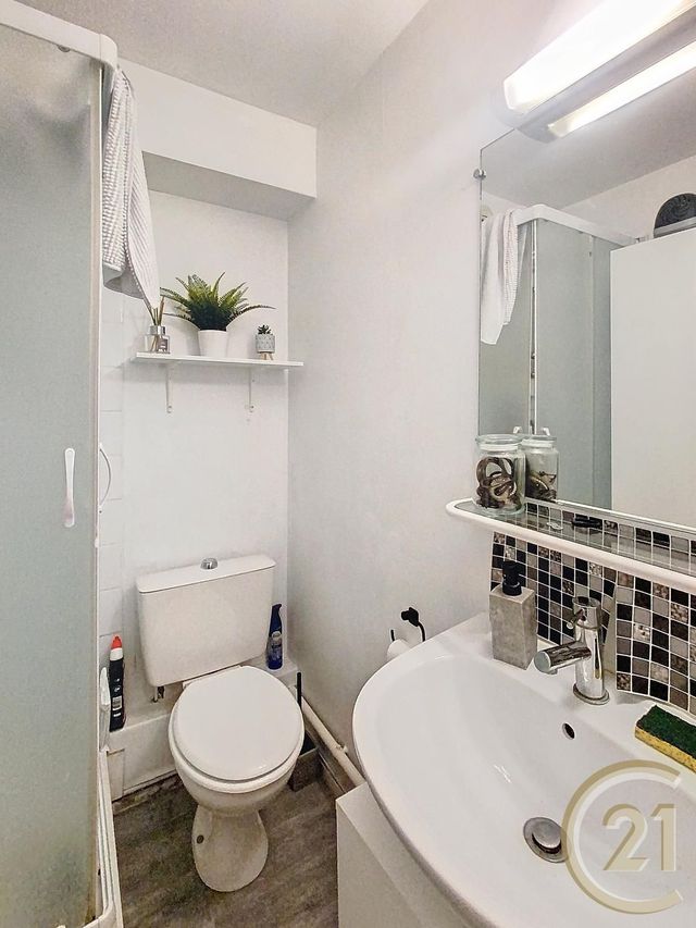 Appartement F1 bis &agrave; louer - 2 pi&egrave;ces - 20,43 m2 - Deville Les Rouen - 76 - HAUTE-NORMANDIE