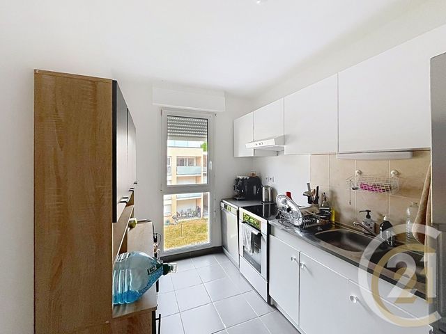 Appartement F3 &agrave; louer - 5 pi&egrave;ces - 86 m2 - Deville Les Rouen - 76 - HAUTE-NORMANDIE