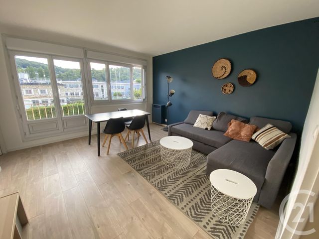 Appartement &agrave; louer - 4 pi&egrave;ces - 67,20 m2 - Deville Les Rouen - 76 - HAUTE-NORMANDIE