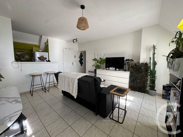 Appartement F3 &agrave; vendre - 4 pi&egrave;ces - 58 m2 - Pithiviers - 45 - CENTRE