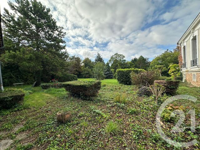 Maison à vendre - 8 pièces - 262 m2 - Boynes - 45 - CENTRE