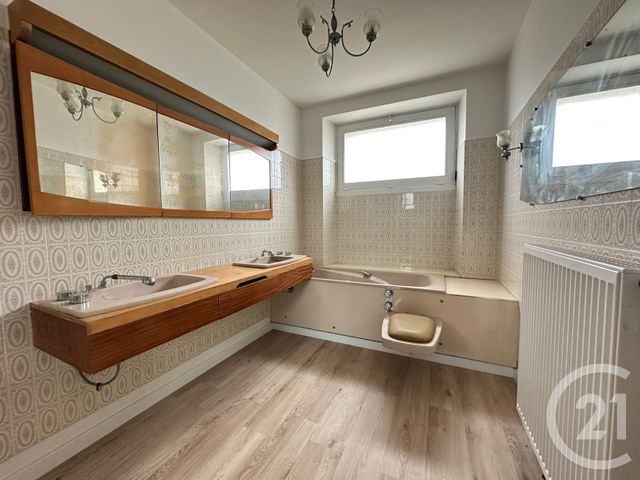 Maison à vendre - 6 pièces - 228 m2 - Pithiviers - 45 - CENTRE