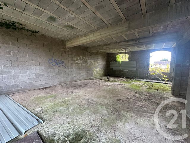 Maison à vendre - 1 pièce - 300 m2 - Puiseaux - 45 - CENTRE