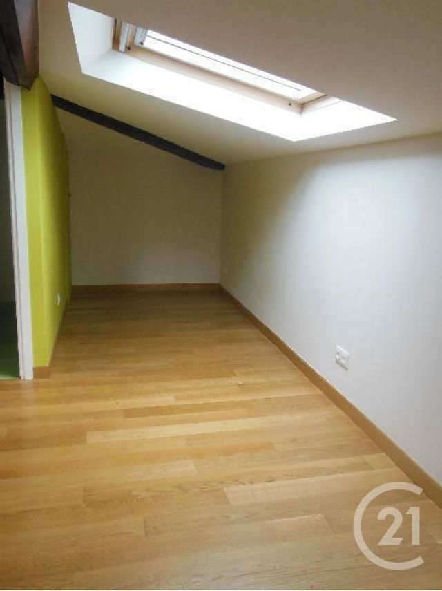 Appartement Studio &agrave; louer - 1 pi&egrave;ce - 32 m2 - Soucieu En Jarrest - 69 - RHONE-ALPES