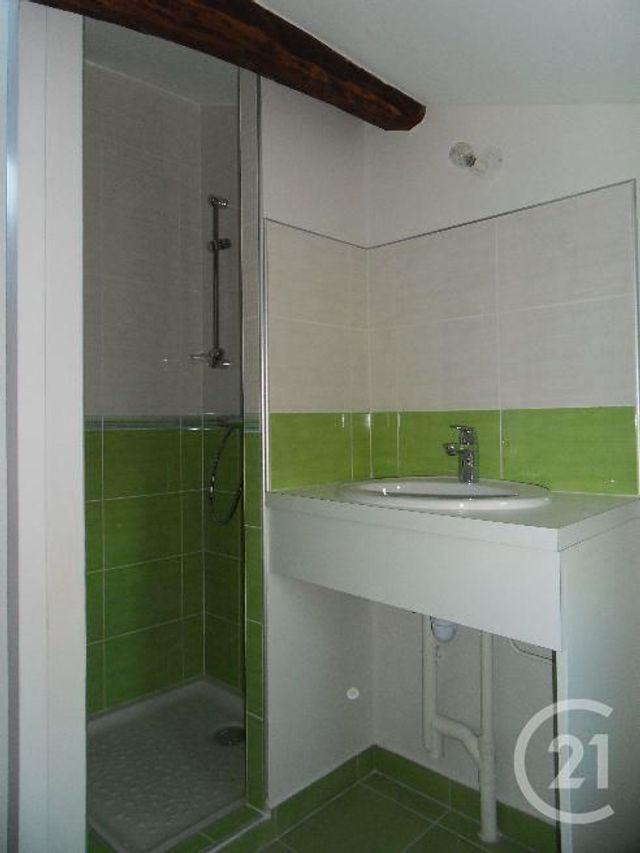 Appartement Studio &agrave; louer - 1 pi&egrave;ce - 24 m2 - Soucieu En Jarrest - 69 - RHONE-ALPES