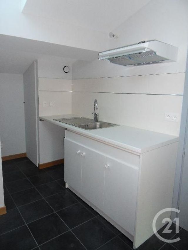 Appartement Studio &agrave; louer - 1 pi&egrave;ce - 24 m2 - Soucieu En Jarrest - 69 - RHONE-ALPES