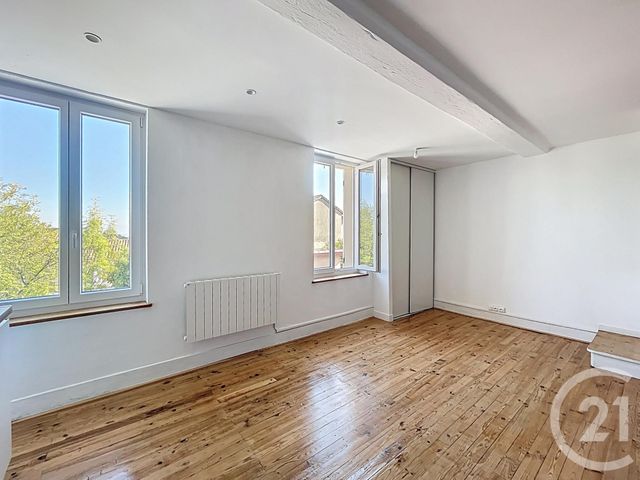 Appartement T2 à louer - 2 pièces - 44 m2 - Soucieu En Jarrest - 69 - RHONE-ALPES