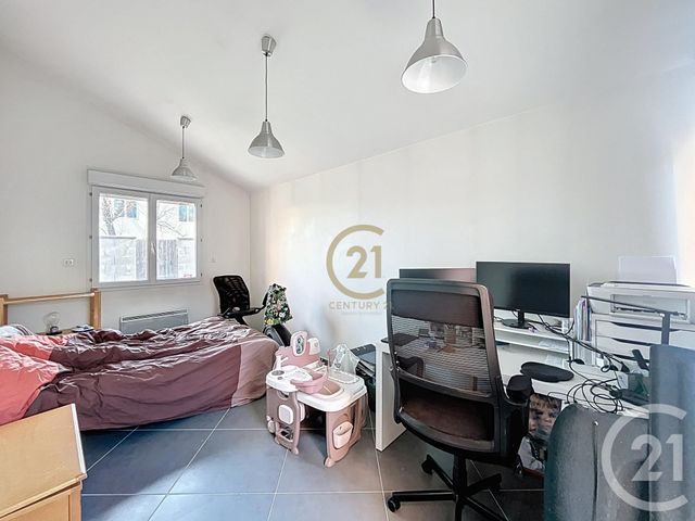 Appartement T3 à louer - 3 pièces - 64,50 m2 - St Genis Laval - 69 - RHONE-ALPES