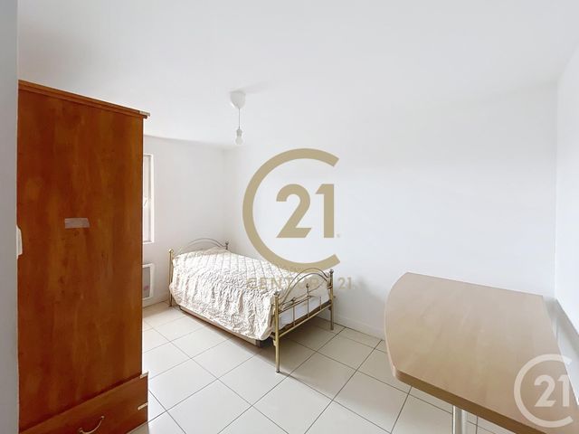 Appartement T4 &agrave; louer - 4 pi&egrave;ces - 72 m2 - St Genis Laval - 69 - RHONE-ALPES