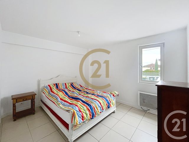 Appartement T4 &agrave; louer - 4 pi&egrave;ces - 72 m2 - St Genis Laval - 69 - RHONE-ALPES