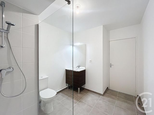 Appartement F2 &agrave; louer - 2 pi&egrave;ces - 44 m2 - Ste Foy L Argentiere - 69 - RHONE-ALPES