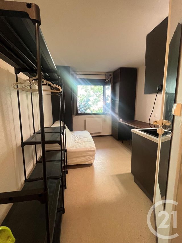 Appartement Studio &agrave; louer - 1 pi&egrave;ce - 14,34 m2 - St Genis Laval - 69 - RHONE-ALPES