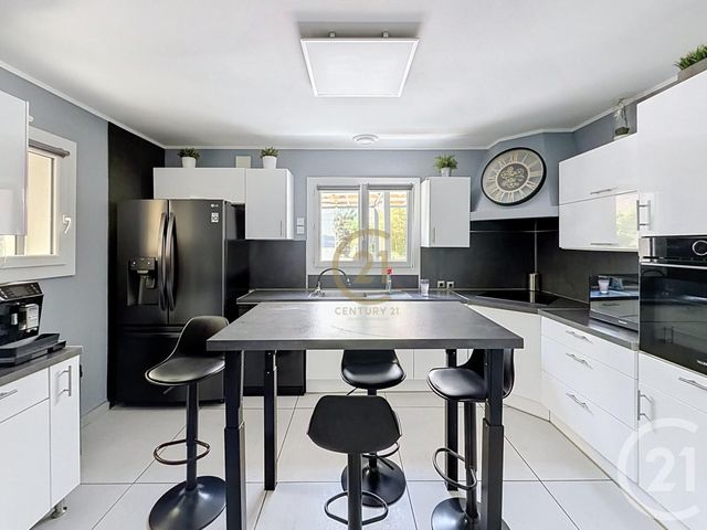 Maison &agrave; louer - 4 pi&egrave;ces - 131 m2 - Brignais - 69 - RHONE-ALPES