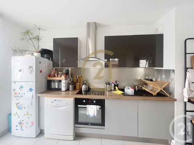 Appartement F3 &agrave; louer - 3 pi&egrave;ces - 67,83 m2 - Brignais - 69 - RHONE-ALPES