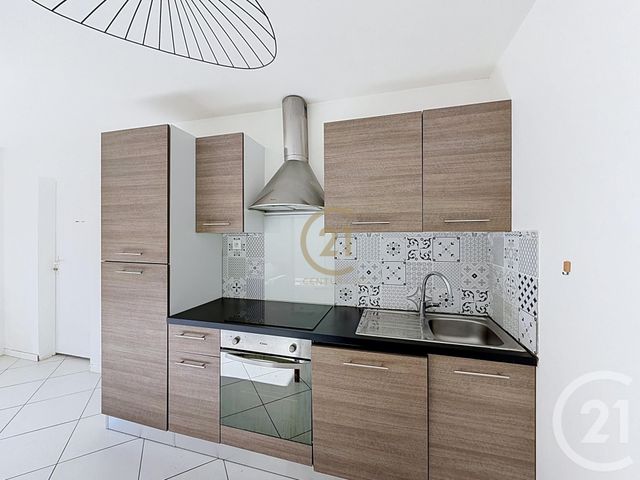 Appartement T3 &agrave; louer - 3 pi&egrave;ces - 59,26 m2 - St Genis Laval - 69 - RHONE-ALPES