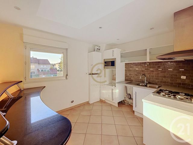 Appartement F3 &agrave; louer - 3 pi&egrave;ces - 75 m2 - Brignais - 69 - RHONE-ALPES