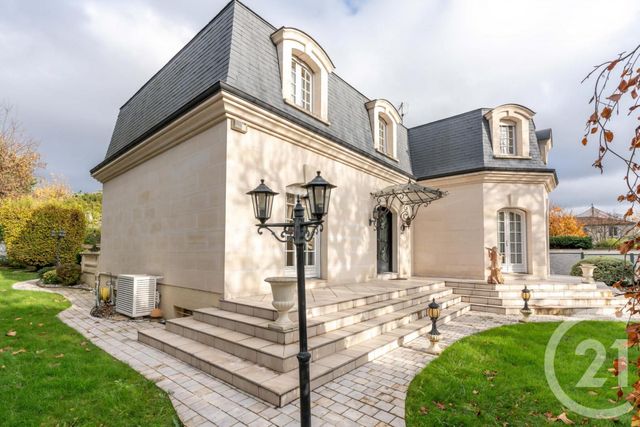 Maison à vendre - 6 pièces - 220,98 m2 - St Maur Des Fosses - 94 - ILE-DE-FRANCE