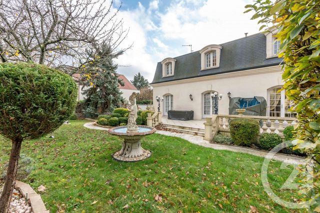 Maison à vendre - 6 pièces - 220,98 m2 - St Maur Des Fosses - 94 - ILE-DE-FRANCE