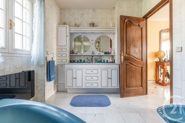 Maison à vendre - 6 pièces - 220,98 m2 - St Maur Des Fosses - 94 - ILE-DE-FRANCE