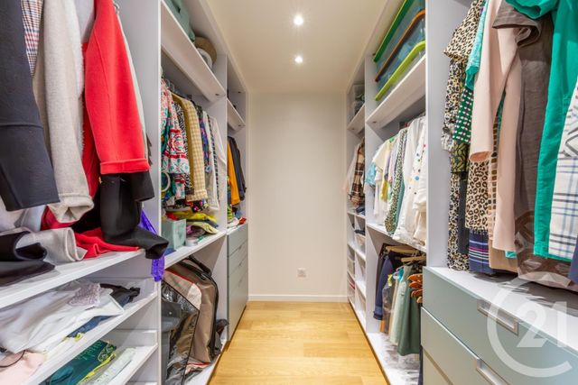 Maison &agrave; vendre - 8 pi&egrave;ces - 204,01 m2 - La Varenne St Hilaire - 94 - ILE-DE-FRANCE