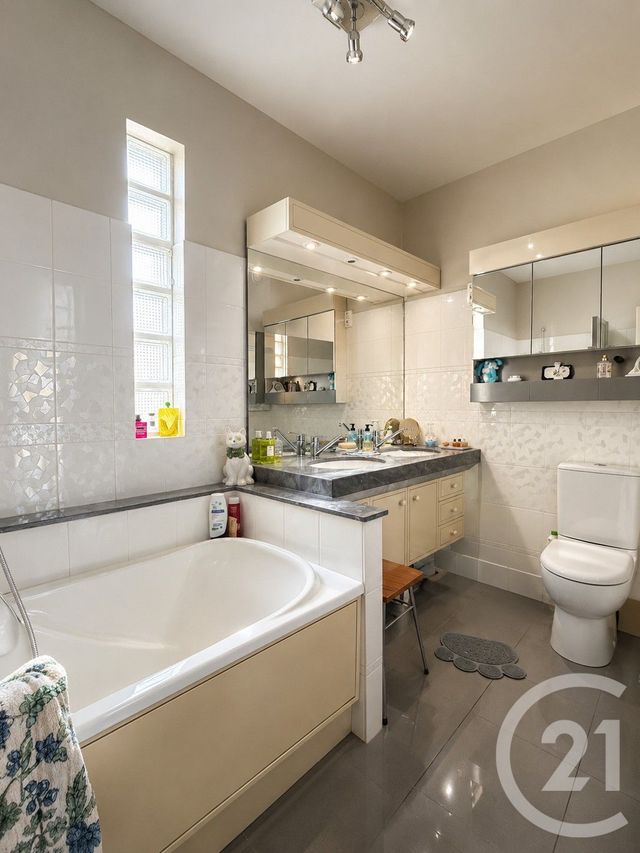 Appartement F5 &agrave; vendre - 5 pi&egrave;ces - 96 m2 - St Maur Des Fosses - 94 - ILE-DE-FRANCE