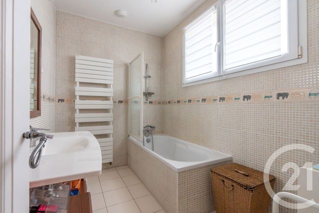 Maison &agrave; vendre - 8 pi&egrave;ces - 217,87 m2 - St Maur Des Fosses - 94 - ILE-DE-FRANCE