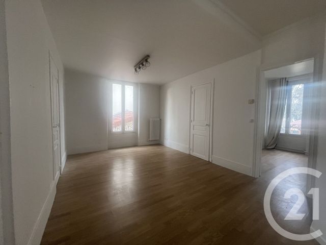 Appartement F3 à louer - 3 pièces - 43,01 m2 - St Maur Des Fosses - 94 - ILE-DE-FRANCE