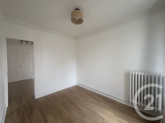 Appartement F3 à louer - 3 pièces - 43,01 m2 - St Maur Des Fosses - 94 - ILE-DE-FRANCE