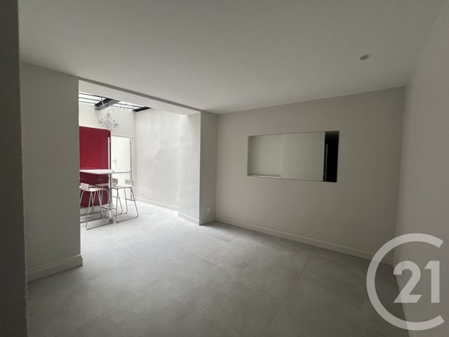 Appartement F3 &agrave; louer - 3 pi&egrave;ces - 54,46 m2 - Paris - 75009 - ILE-DE-FRANCE