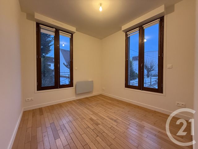 Appartement F3 à louer - 3 pièces - 47,47 m2 - Chennevieres Sur Marne - 94 - ILE-DE-FRANCE