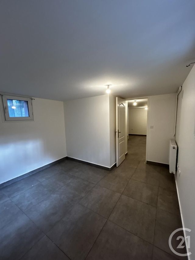 Maison &agrave; louer - 4 pi&egrave;ces - 77,67 m2 - Pierrefitte Sur Seine - 93 - ILE-DE-FRANCE