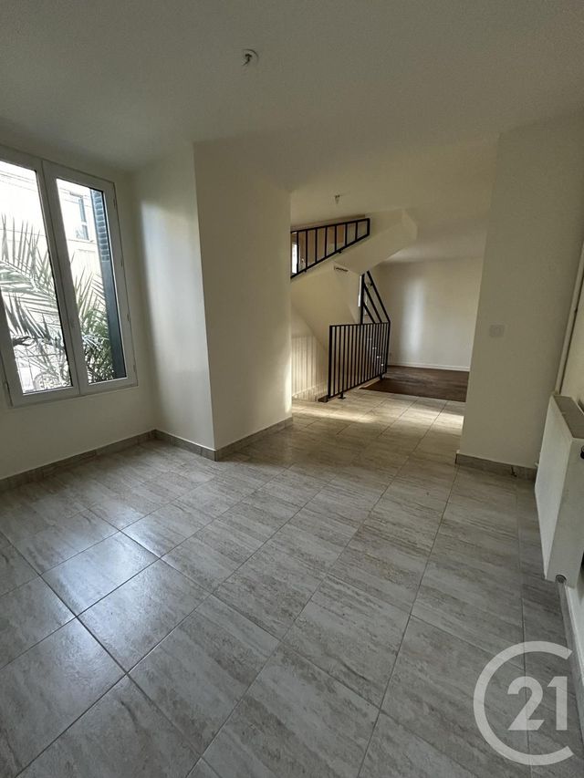 Maison &agrave; louer - 4 pi&egrave;ces - 77,67 m2 - Pierrefitte Sur Seine - 93 - ILE-DE-FRANCE