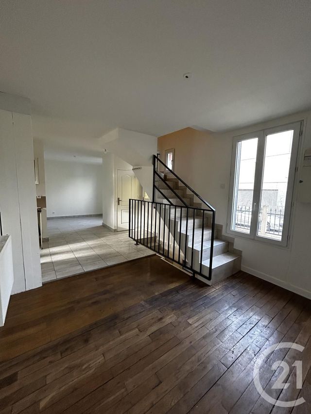 Maison &agrave; louer - 4 pi&egrave;ces - 77,67 m2 - Pierrefitte Sur Seine - 93 - ILE-DE-FRANCE