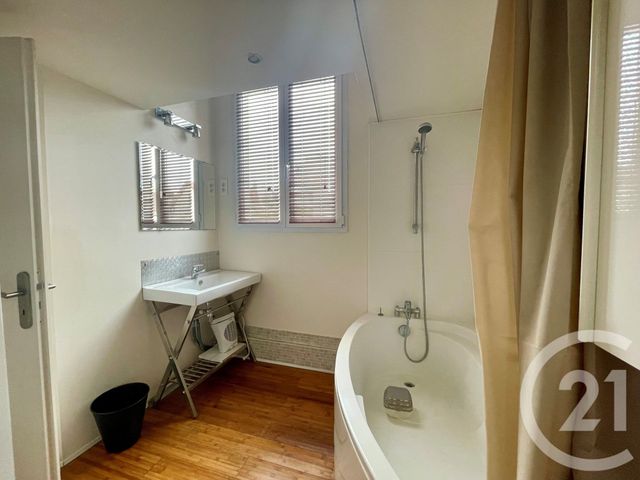 Maison &agrave; louer - 5 pi&egrave;ces - 101,35 m2 - St Maur Des Fosses - 94 - ILE-DE-FRANCE