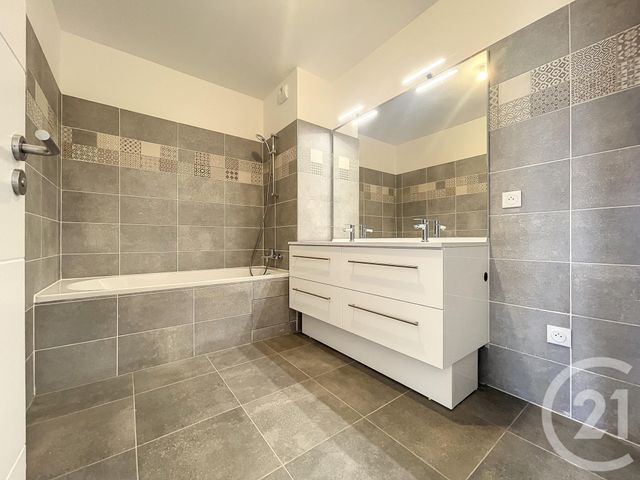 Appartement F3 &agrave; louer - 3 pi&egrave;ces - 64,77 m2 - St Maur Des Fosses - 94 - ILE-DE-FRANCE