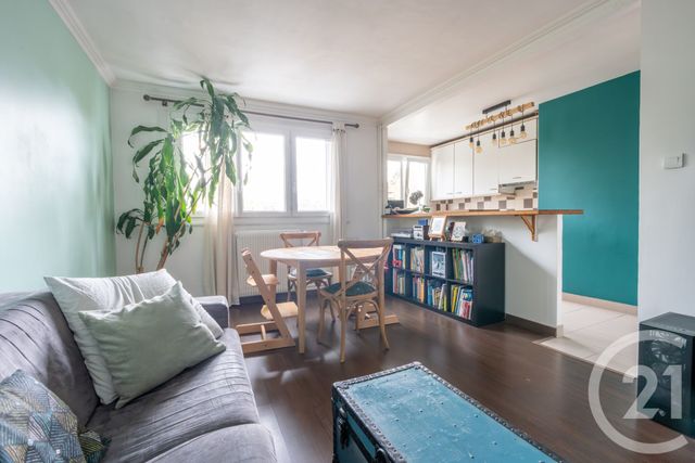 Appartement F3 à vendre ST MAUR DES FOSSES