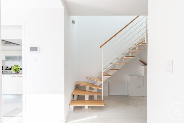 Maison &agrave; vendre - 8 pi&egrave;ces - 204,01 m2 - La Varenne St Hilaire - 94 - ILE-DE-FRANCE