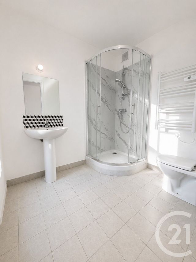 Maison &agrave; louer - 5 pi&egrave;ces - 97,37 m2 - Montreuil - 93 - ILE-DE-FRANCE