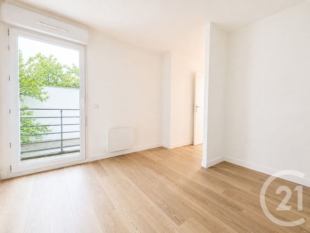 Maison &agrave; louer - 5 pi&egrave;ces - 97,37 m2 - Montreuil - 93 - ILE-DE-FRANCE